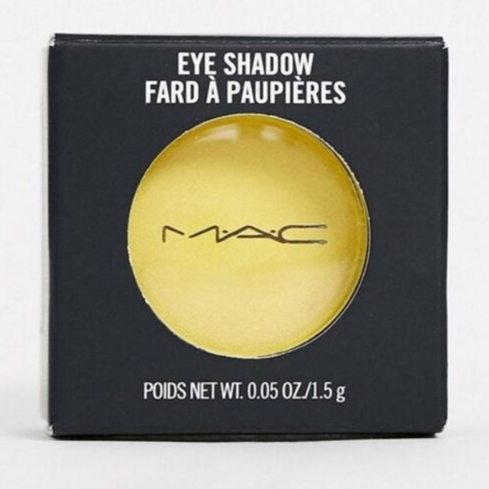 ❇️🧚‍♀️MEMORIES OF SPACE Mac Eyeshadow Single NWT - Picture 3 of 7